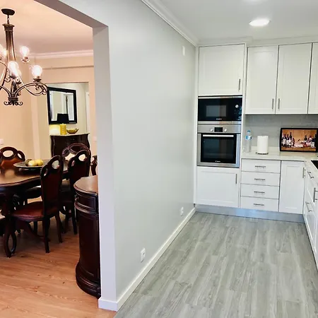 Antonio's Captain - 200m From The Apartman Peniche